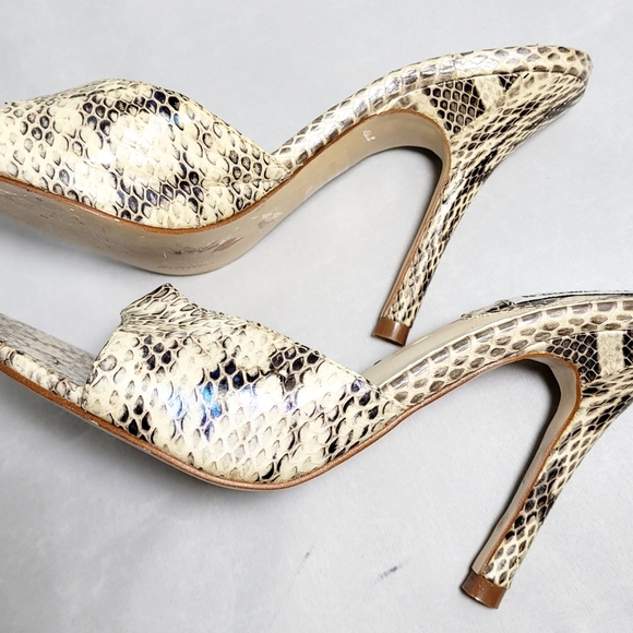 Steve Madden Snakeskin and Wood Women's Sandals Minor Flaw - Picture 4 of 13